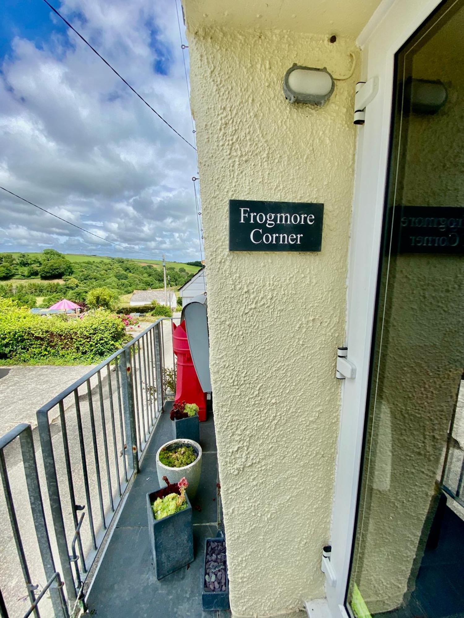 Frogmore Corner * Tregoney